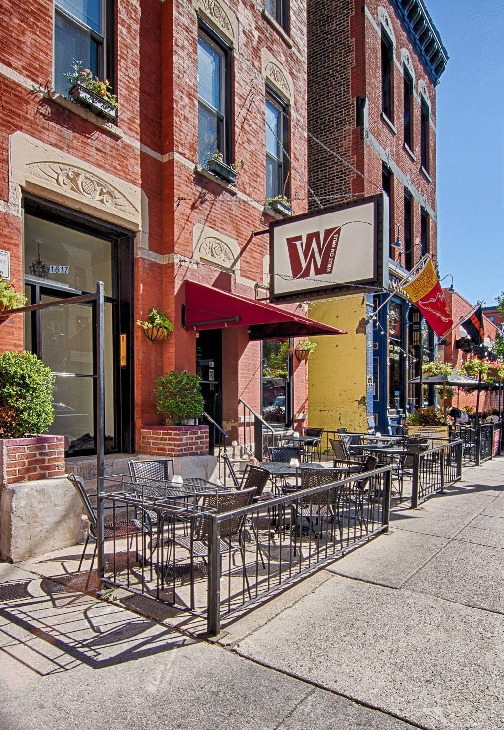 Wells On Wells | restaurant | 1617 N Wells St, Chicago, IL 60614, USA | 3129441617 OR +1 312-944-1617