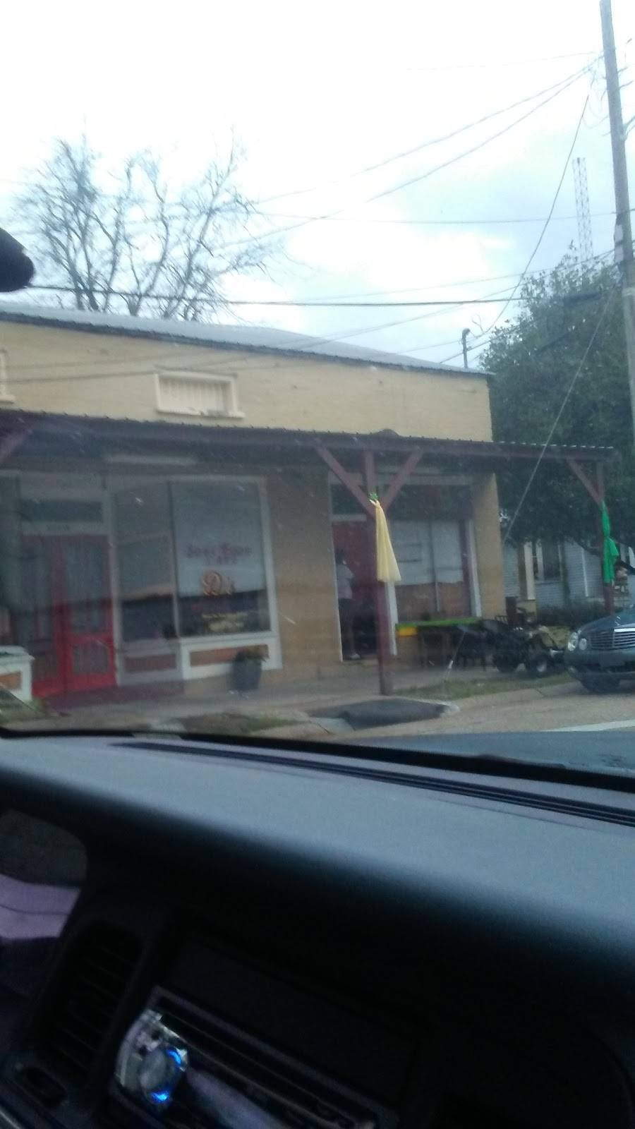 Ds Soul Food Cafe | restaurant | 58015 Main St, Plaquemine, LA 70764, USA | 2252387441 OR +1 225-238-7441