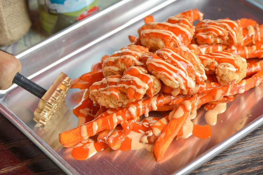 Flaps and Racks | restaurant | 3253 E Valencia Rd, Tucson, AZ 85706, USA | 5204755345 OR +1 520-475-5345