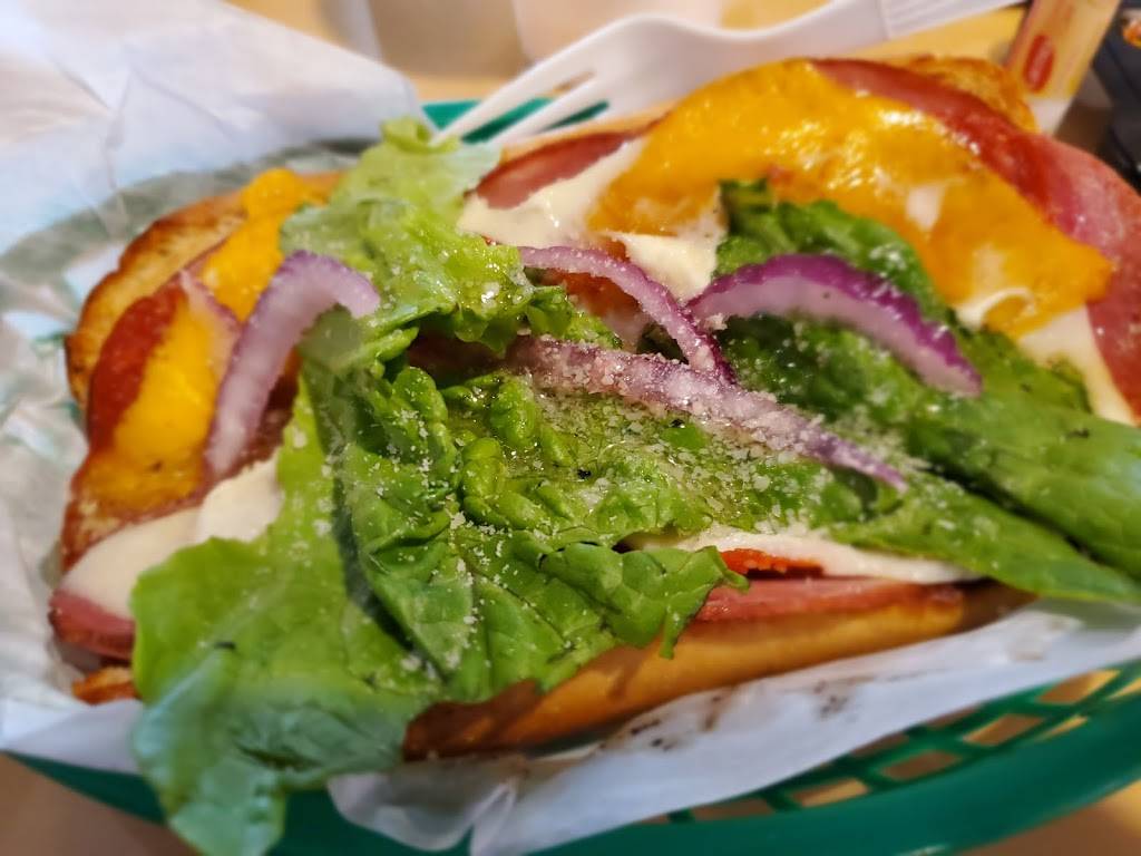 Wize Guyz Grille | restaurant | 68 Big Cove Rd #8, Cherokee, NC 28719, USA | 8284972838 OR +1 828-497-2838