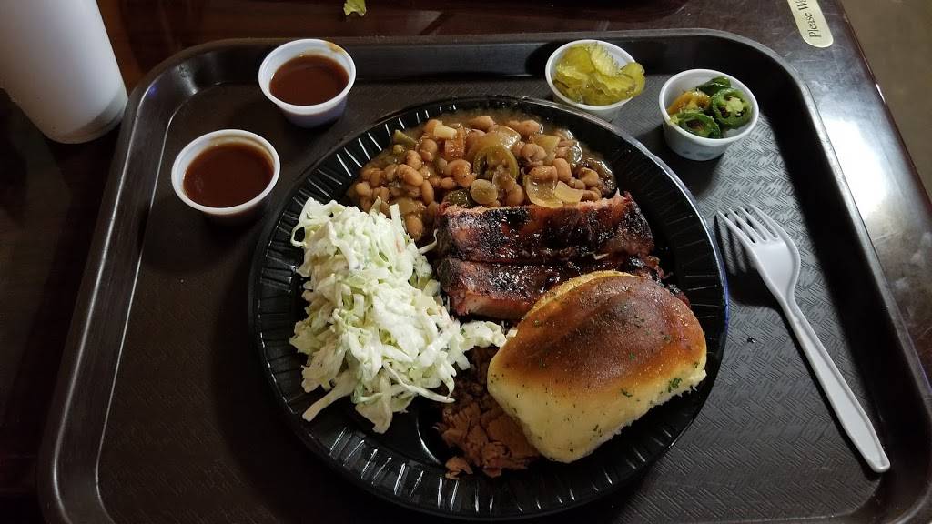 Old House BBQ | restaurant | 380 Lake Park Rd, Lewisville, TX 75057, USA | 9722190319 OR +1 972-219-0319