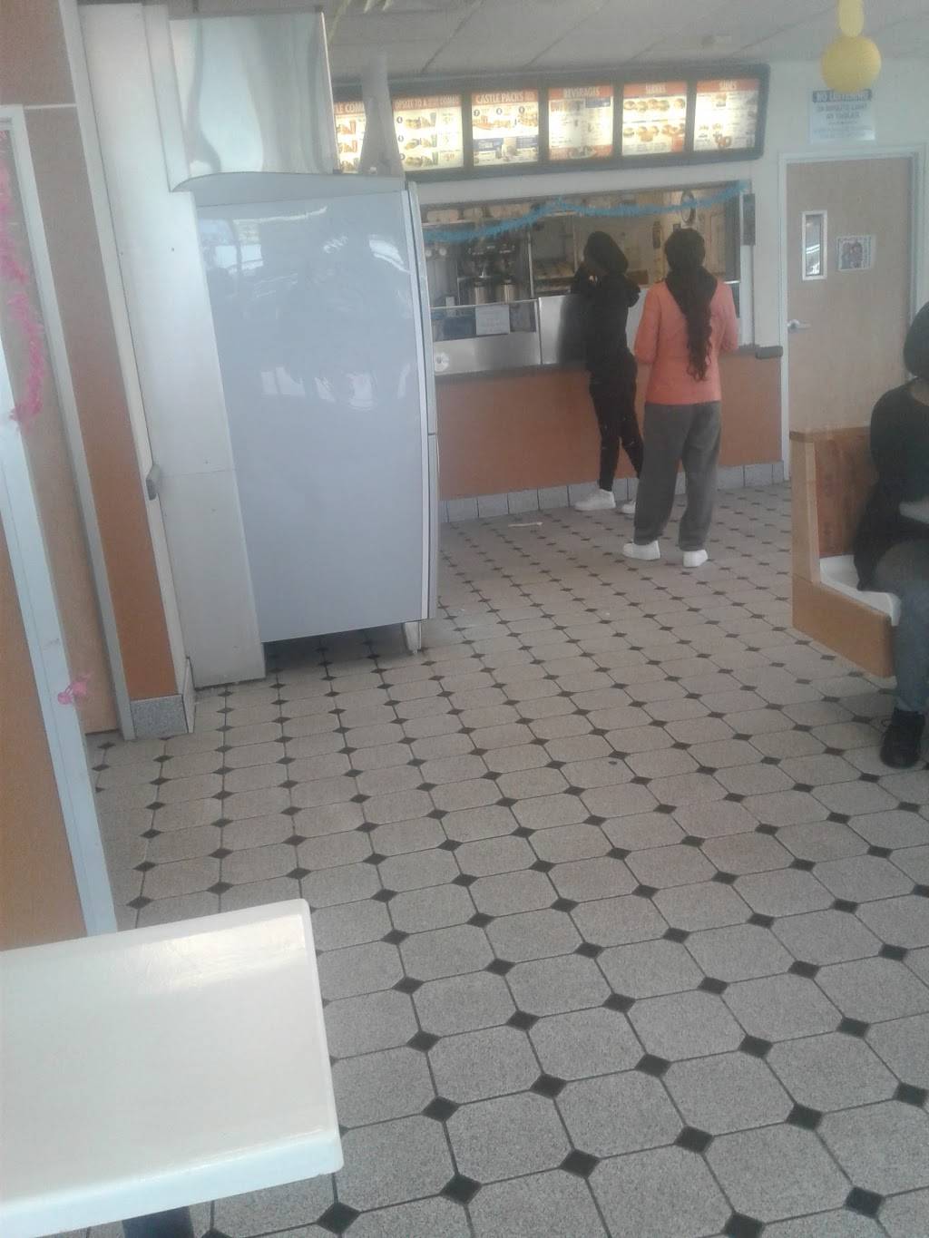 White Castle | restaurant | 3901 W Madison St, Chicago, IL 60624, USA | 7737227568 OR +1 773-722-7568