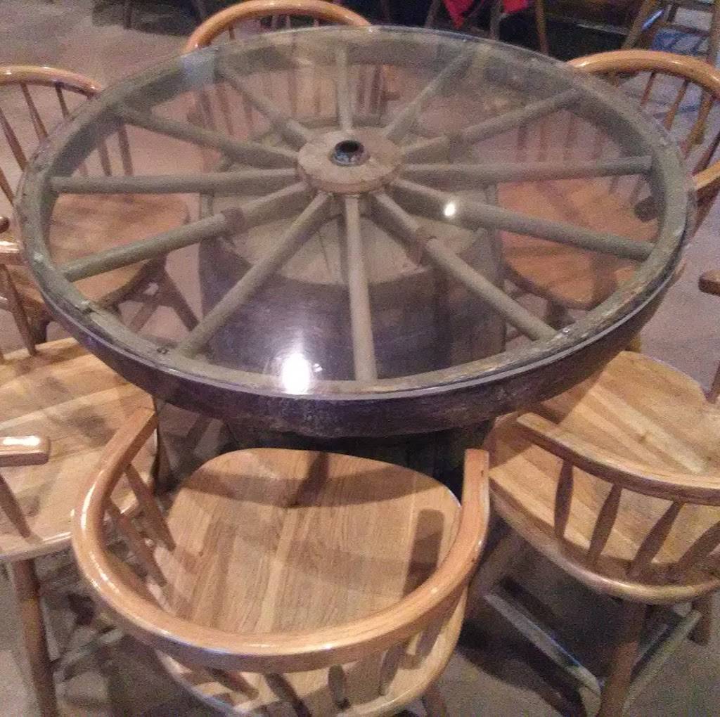 Maverick’s Saloon | restaurant | 29410 Beroun Crossing Rd, Pine City, MN 55063, USA | 3206296299 OR +1 320-629-6299