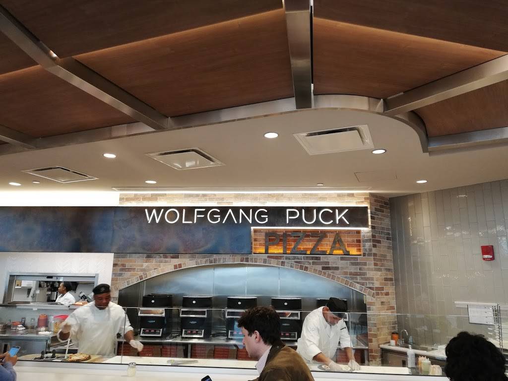 Wolfgang Puck Express | cafe | 1 Harborside Dr, Boston, MA 02128, USA | 6176346031 OR +1 617-634-6031