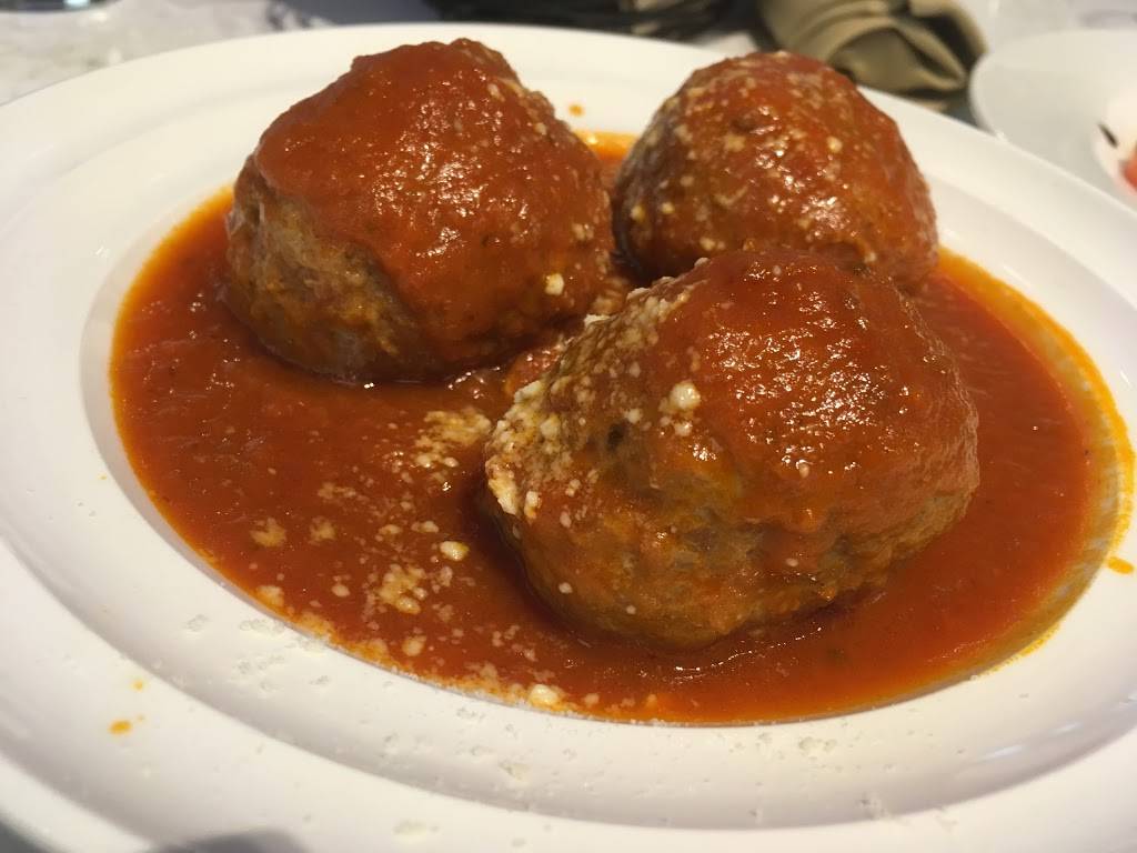 Mamma Olivia | restaurant | 3528 S Maryland Pkwy, Las Vegas, NV 89169, USA | 7028231222 OR +1 702-823-1222