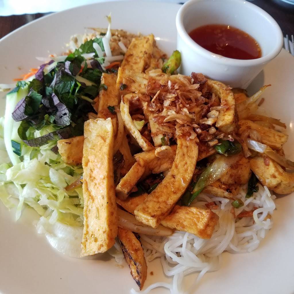 Bamboo Bistro | restaurant | 2600 East Coast Hwy #160, Corona Del Mar, CA 92625, USA | 9497201289 OR +1 949-720-1289