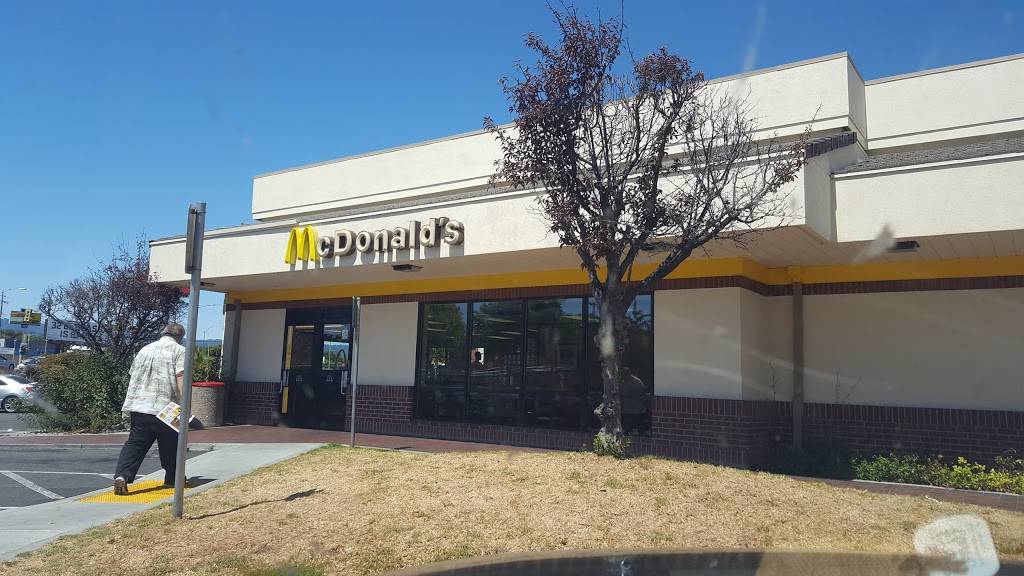 McDonalds | cafe | 3895 Stevens Creek Blvd, Santa Clara, CA 95051, USA | 4082488805 OR +1 408-248-8805