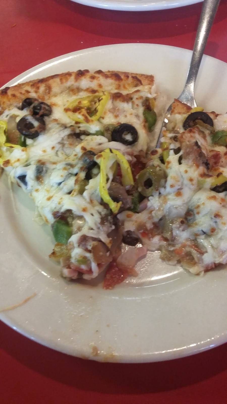Giovannis Pizza | restaurant | 128 E New Circle Rd, Lexington, KY 40505, USA | 8592257499 OR +1 859-225-7499