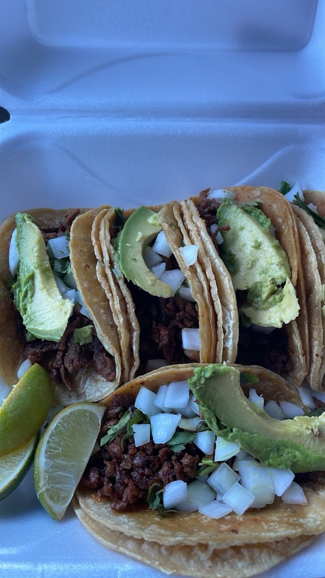 Romero’s Taco Truck | restaurant | 13996 W National Ave, New Berlin, WI 53151, USA | 4148774966 OR +1 414-877-4966