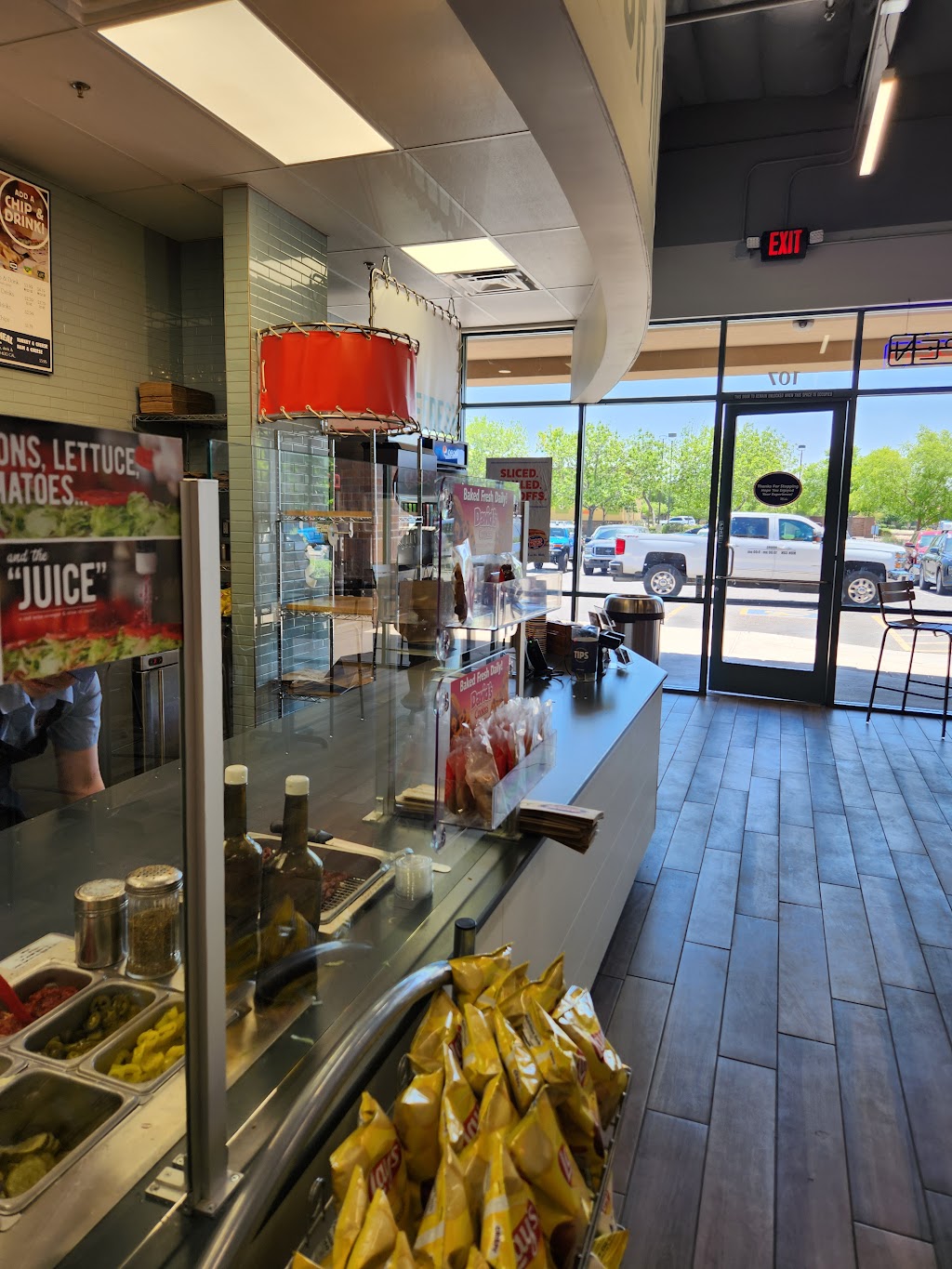 Jersey Mikes Subs | meal takeaway | 20020 N 59th Ave Suite 107, Glendale, AZ 85308, USA | 4803860243 OR +1 480-386-0243