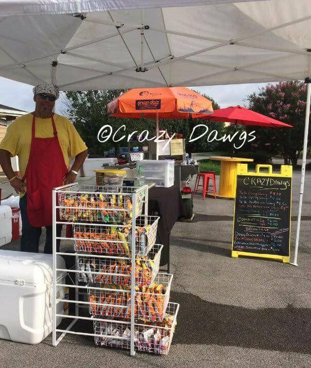 Crazy Dawgs Hot Vendor | restaurant | 100 Lantana Rd, Crossville, TN 38555, USA | 9312060665 OR +1 931-206-0665