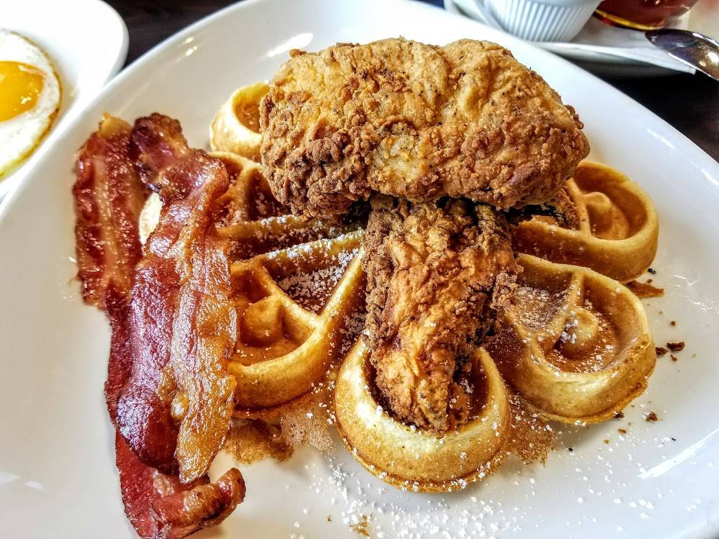 Truxtons American Bistro | restaurant | 8611 Truxton Ave, Los Angeles, CA 90045, USA | 3104178789 OR +1 310-417-8789