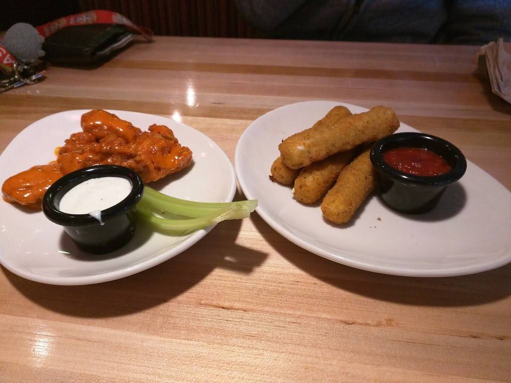 Applebees Grill + Bar | restaurant | 5010 S Fort Apache Rd, Las Vegas, NV 89148, USA | 7022211061 OR +1 702-221-1061