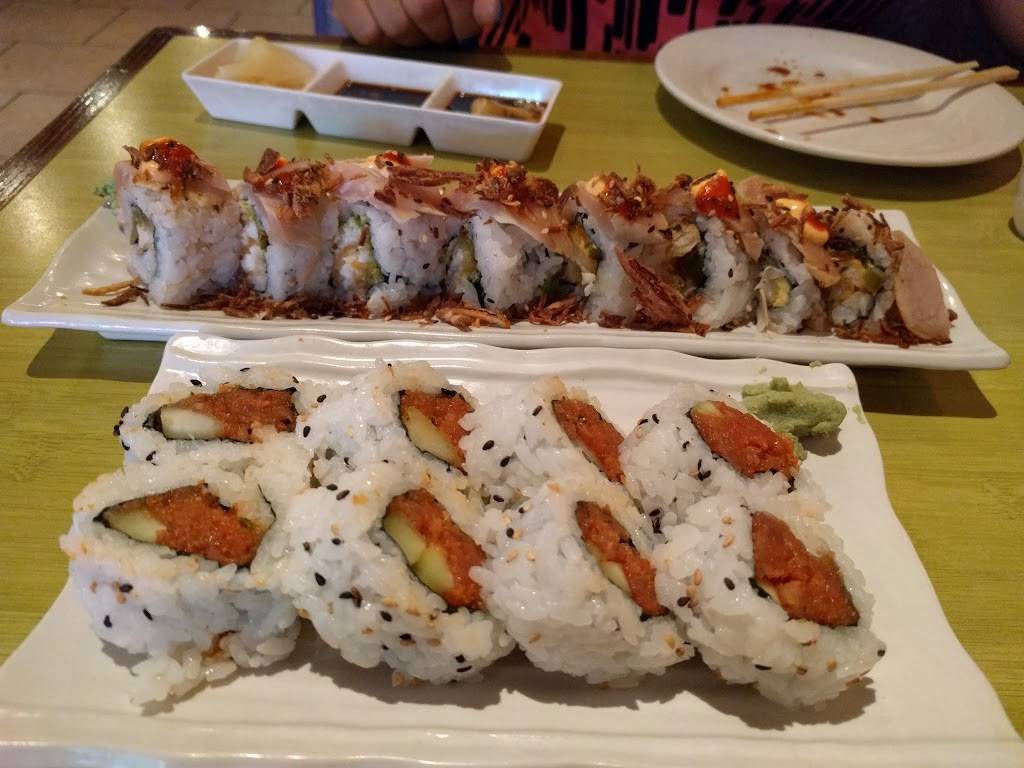 The Boat Sushi & Thai | restaurant | 150 S Sepulveda Blvd, El Segundo, CA 90245, USA | 3105249297 OR +1 310-524-9297