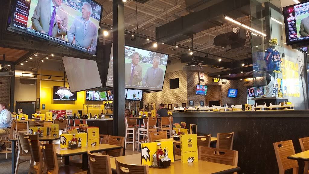 Buffalo Wild Wings | restaurant | 480 Memorial Dr, Chicopee, MA 01020, USA | 4133315041 OR +1 413-331-5041