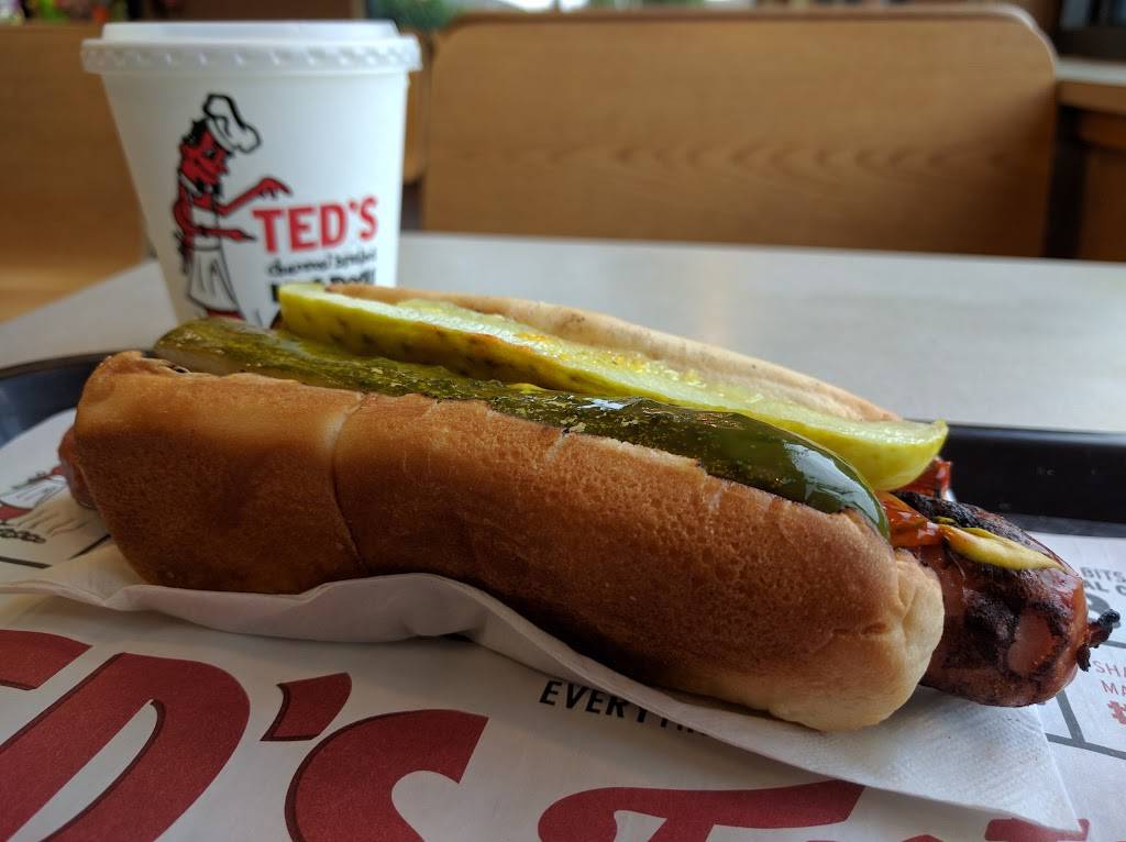 Teds Hot Dogs | restaurant | 4878 Transit Rd, Lancaster, NY 14086, USA | 7166687533 OR +1 716-668-7533