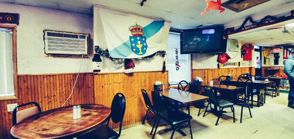 Cafe Arcuense | restaurant | 157 Walnut St, Newark, NJ 07105, USA | 9733440334 OR +1 973-344-0334