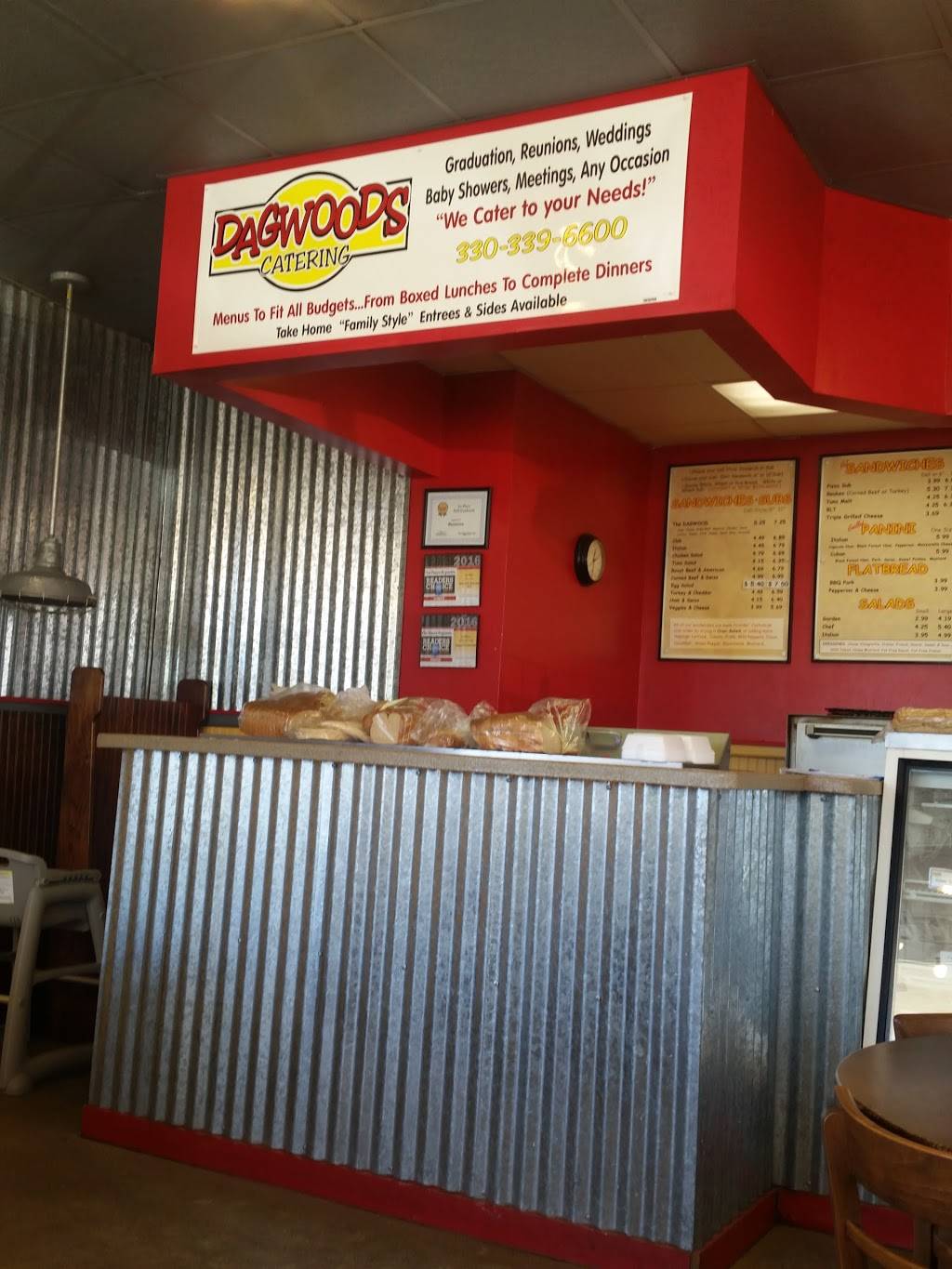 Dagwoods Restaurant | restaurant | 535 W High Ave, New Philadelphia, OH 44663, USA | 3303396600 OR +1 330-339-6600