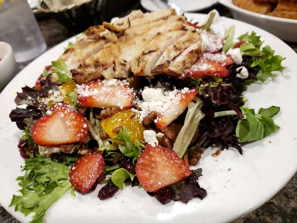 Roby Lees Restaurant & Banquet Center | restaurant | 425 Ridge Rd, Newton Falls, OH 44444, USA | 3308720983 OR +1 330-872-0983