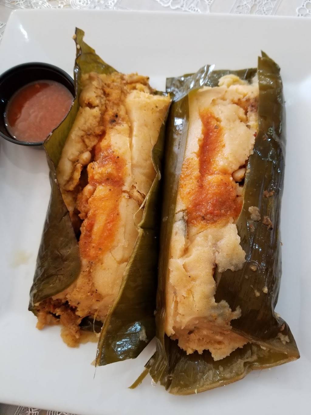 Antojitos Centroamericanos | restaurant | 3780 Main St, Bridgeport, CT 06606, USA | 2032964699 OR +1 203-296-4699