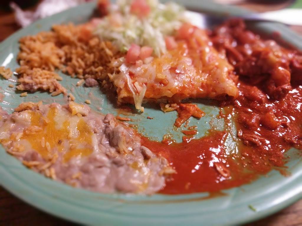 Chachis Restaurant | restaurant | 2460 S Locust St A, Las Cruces, NM 88001, USA | 5755227322 OR +1 575-522-7322