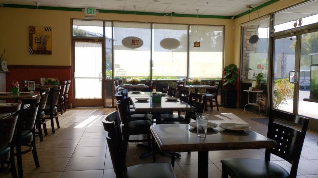 Golden Bowl | restaurant | 31069 Temecula Pkwy, Temecula, CA 92592, USA | 9513032835 OR +1 951-303-2835