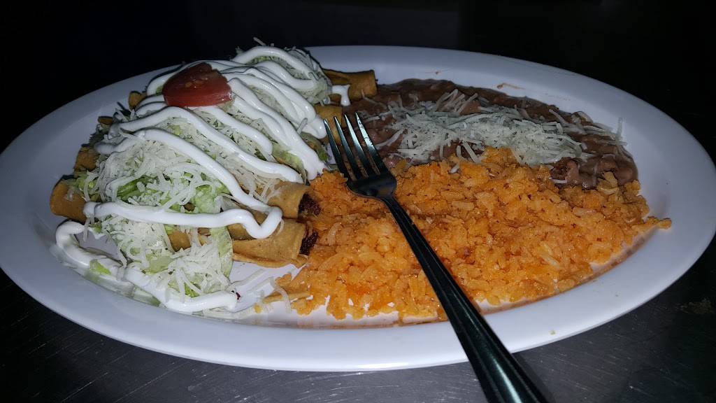 Birria Estilo Michoacan | restaurant | 1711 W Broadway Rd, Phoenix, AZ 85041, USA | 6022536159 OR +1 602-253-6159