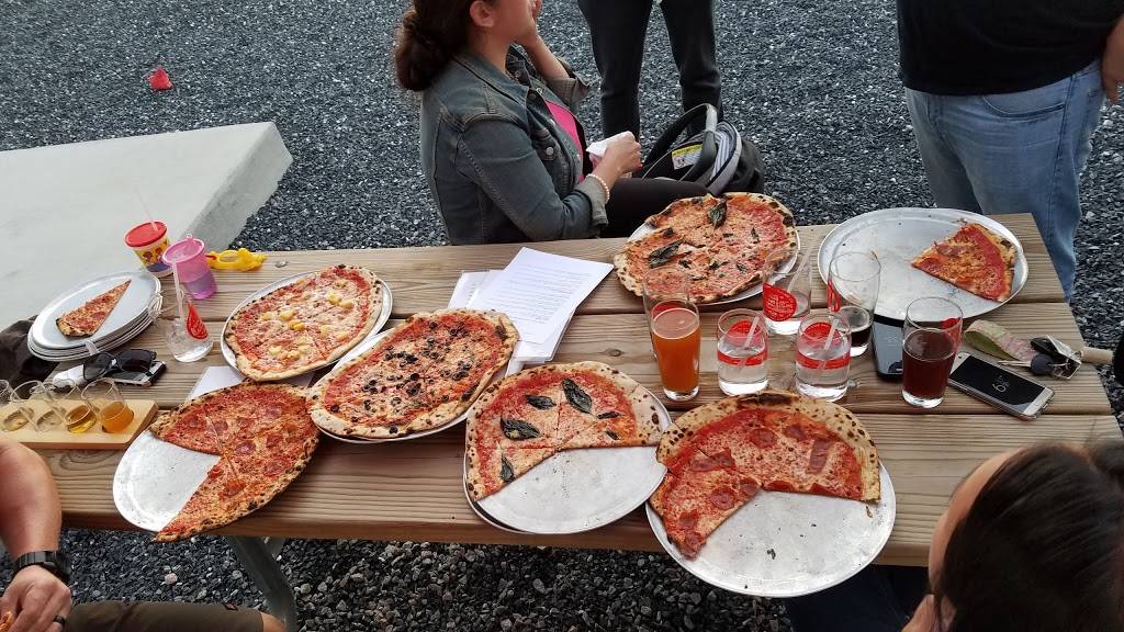 Trapezium Brewing Co. | restaurant | 423 3rd St, Petersburg, VA 23803, USA | 8044778703 OR +1 804-477-8703