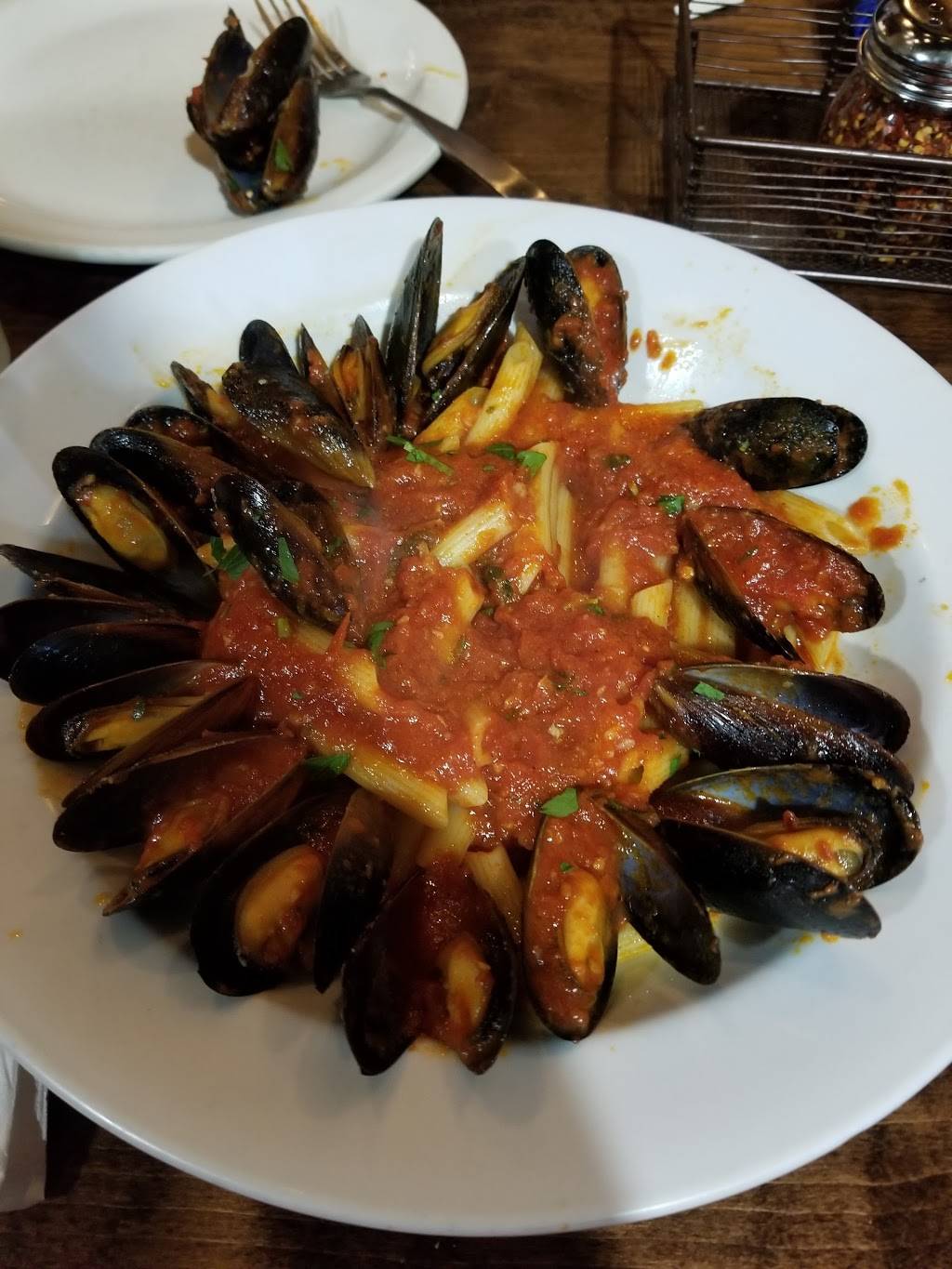 Villa Pizzeria Ristorante | restaurant | 411 Barnum Avenue Cutoff, Stratford, CT 06614, USA | 2033772033 OR +1 203-377-2033