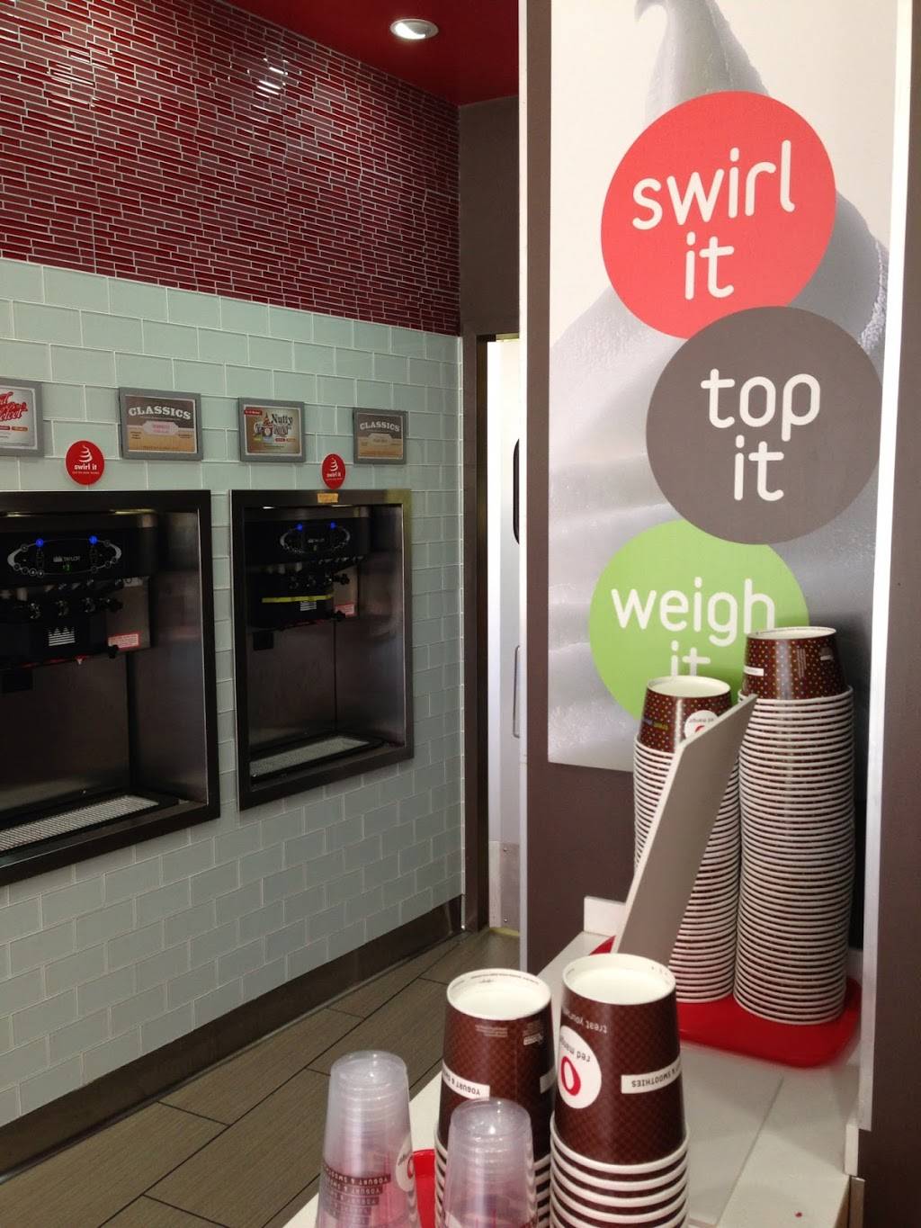 Red Mango | restaurant | 5609 Bay St, Emeryville, CA 94608, USA | 5104500791 OR +1 510-450-0791