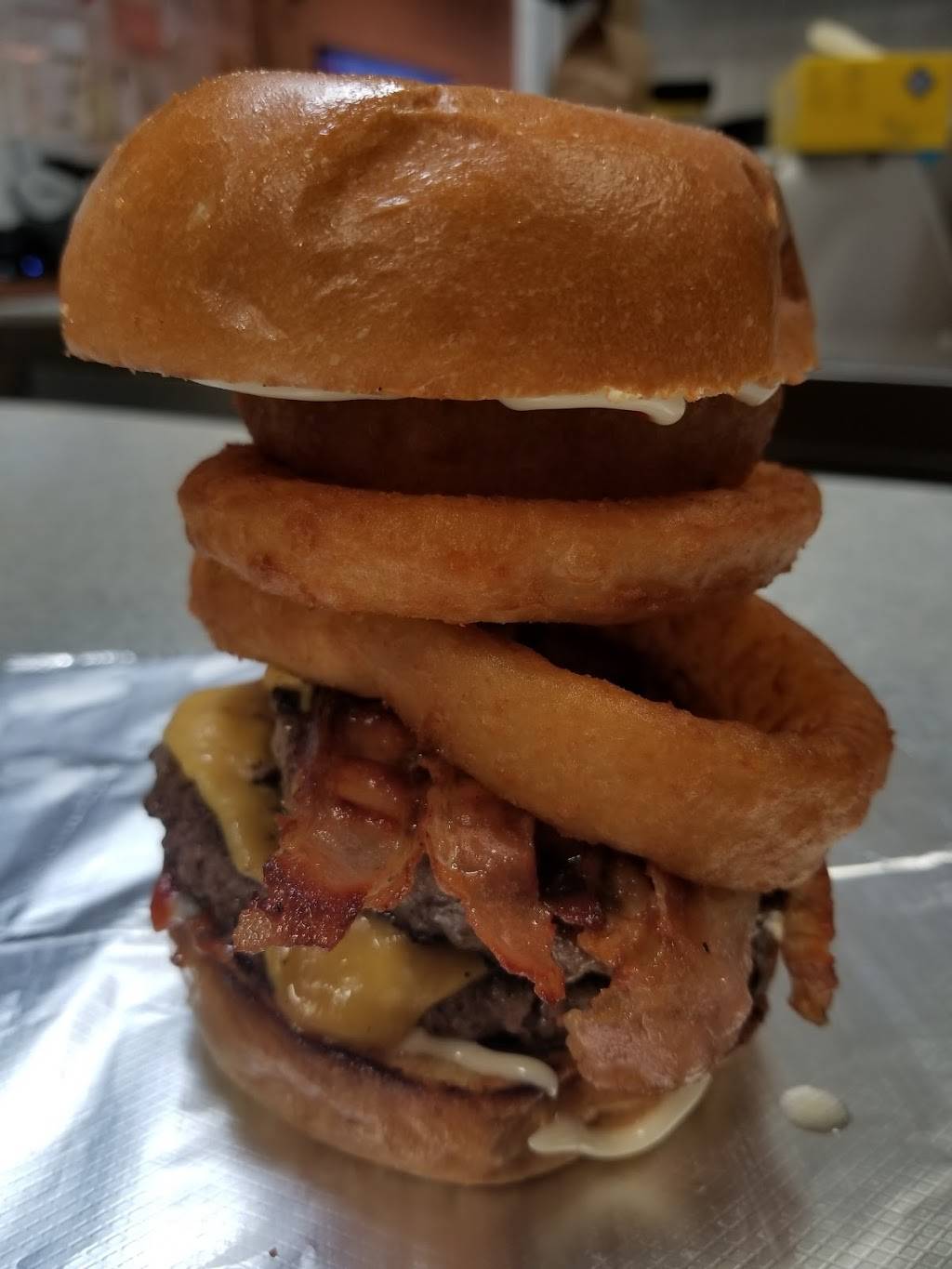 Mini burger | meal delivery | 6353 108th St, Forest Hills, NY 11375, USA | 7184593441 OR +1 718-459-3441