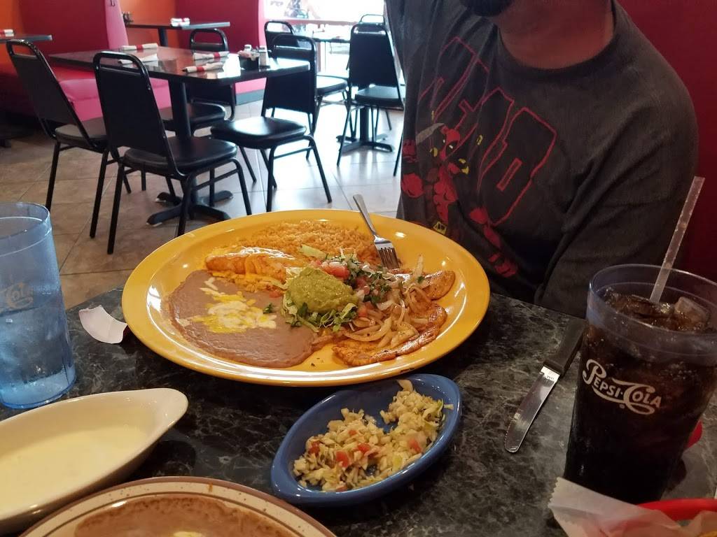 Herradura Family Mexican Restaurant | restaurant | 965 E Frontage Rd, Litchfield, MN 55355, USA | 3206939083 OR +1 320-693-9083