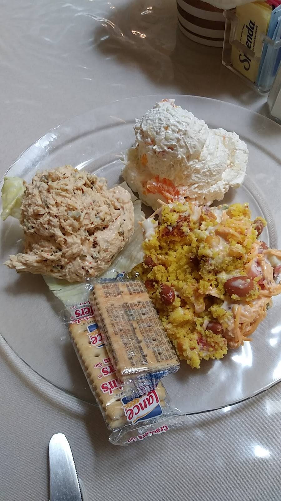 Sweetest Thing Tea Room | restaurant | 216 Market St W, Athens, AL 35611, USA | 2562325042 OR +1 256-232-5042