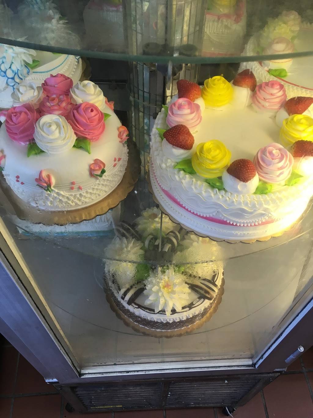 Dragon City Bakery & Cafe | bakery | 2367 Mission St, San Francisco, CA 94110, USA | 4158219718 OR +1 415-821-9718