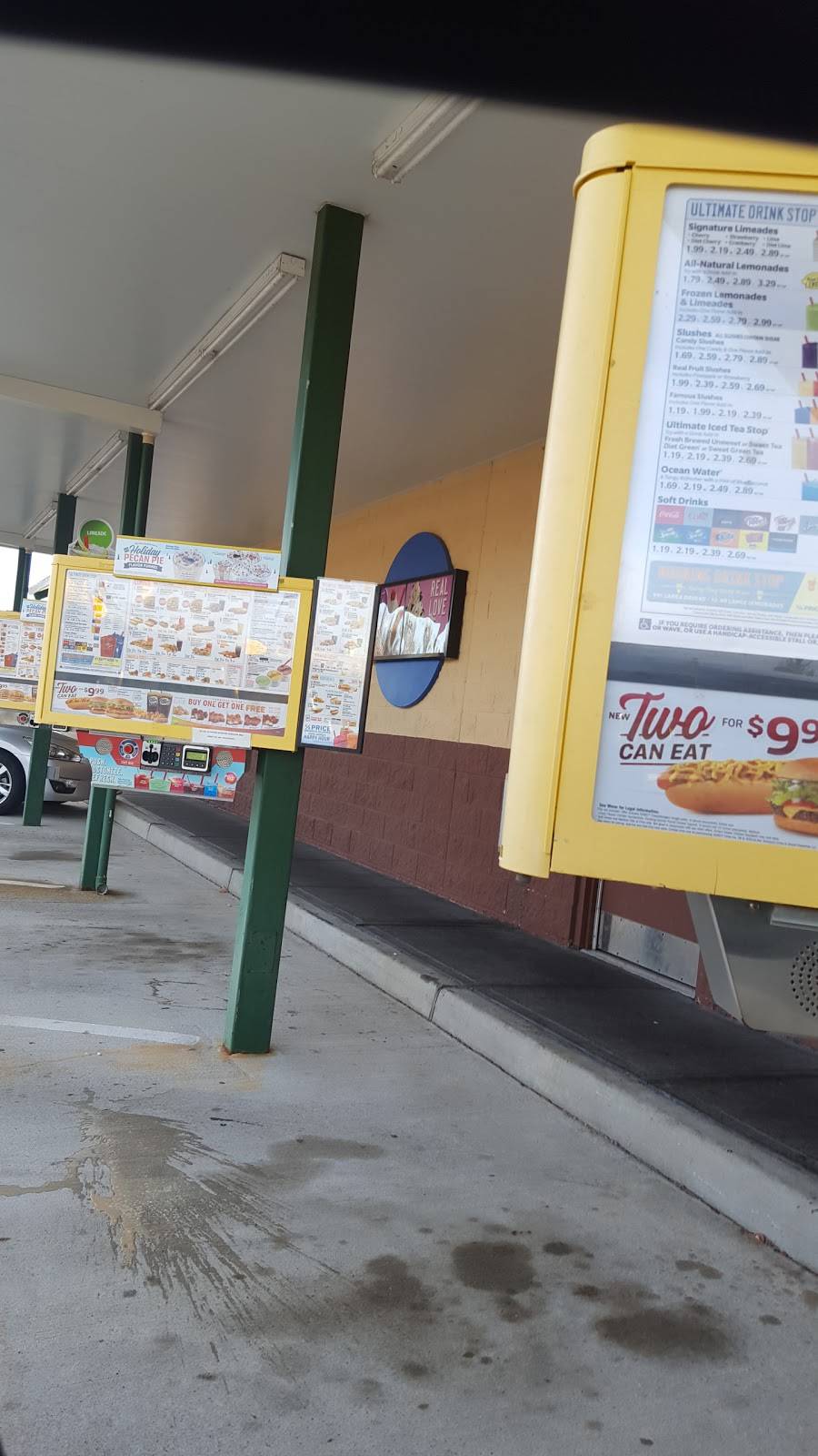 Sonic Drive-In | restaurant | 3331 NJ-27, Franklin Park, NJ 08823, USA | 7324193903 OR +1 732-419-3903