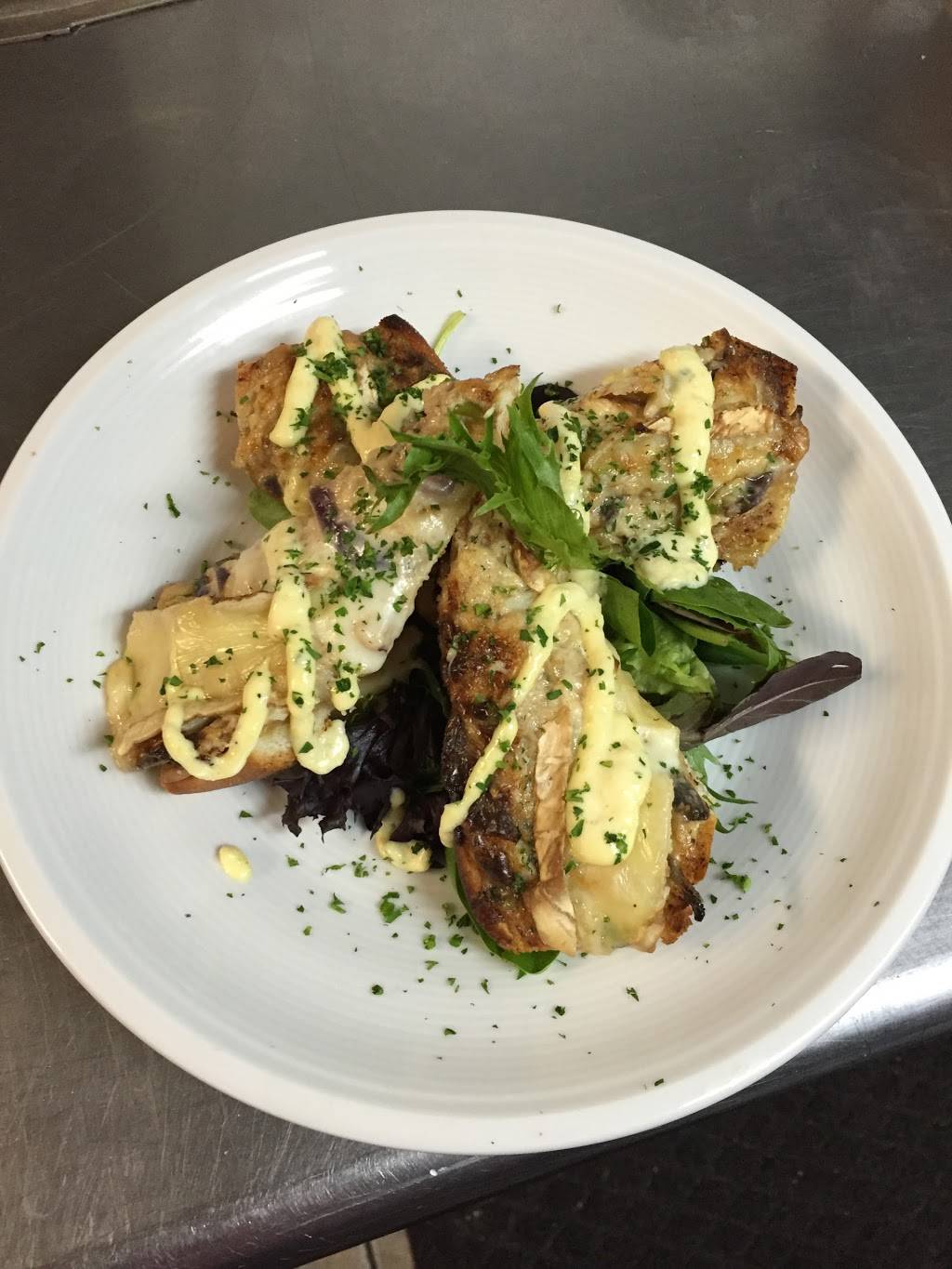 GENUINE BISTRO & LOUNGE | restaurant | 2 S Charles Richard Beall Blvd, DeBary, FL 32713, USA | 3863200217 OR +1 386-320-0217