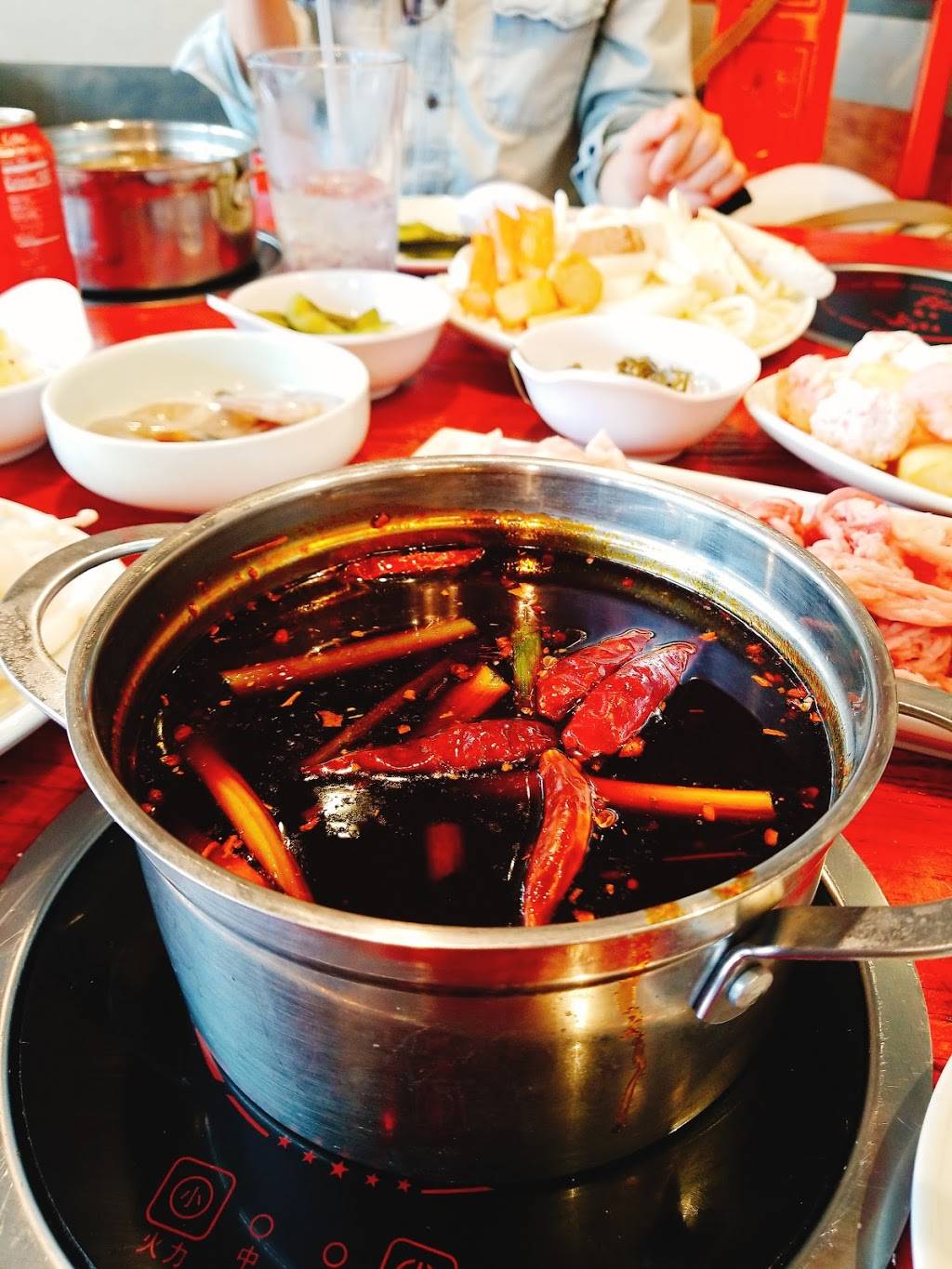 Hot Pot Legend | restaurant | 595 Hungerford Dr, Rockville, MD 20850, USA | 3013096642 OR +1 301-309-6642