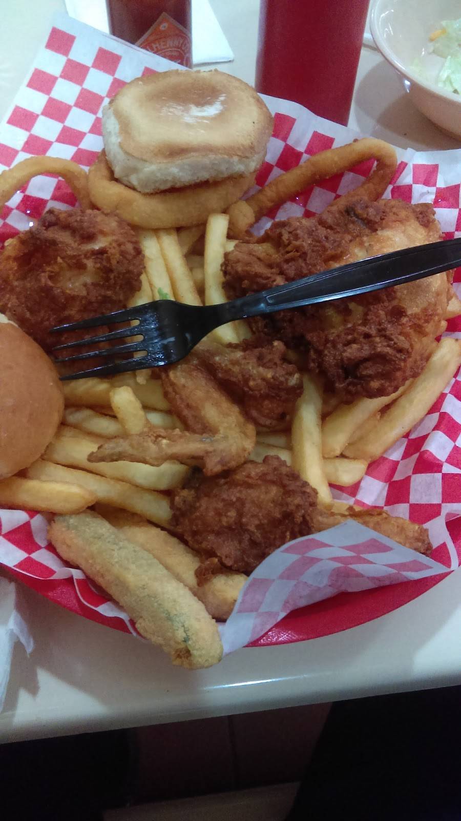 Lucky Guys Burgers | restaurant | 401 S Main St, Santa Ana, CA 92701, USA | 7145431939 OR +1 714-543-1939