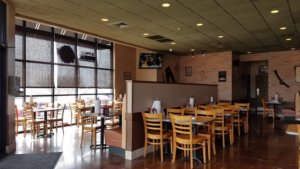 Bandanas Bar-B-Q | restaurant | 4706 Utica Ridge Rd, Davenport, IA 52807, USA | 5634241830 OR +1 563-424-1830