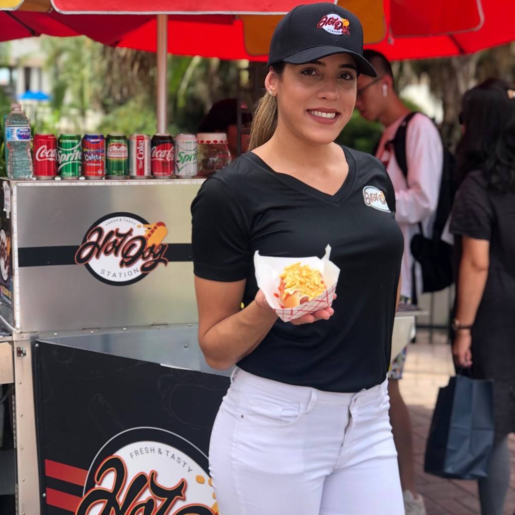 Hot Dog Station Orlando | meal takeaway | 4959 International Dr suite 1f.25, Orlando, FL 32819, USA | 4072263355 OR +1 407-226-3355