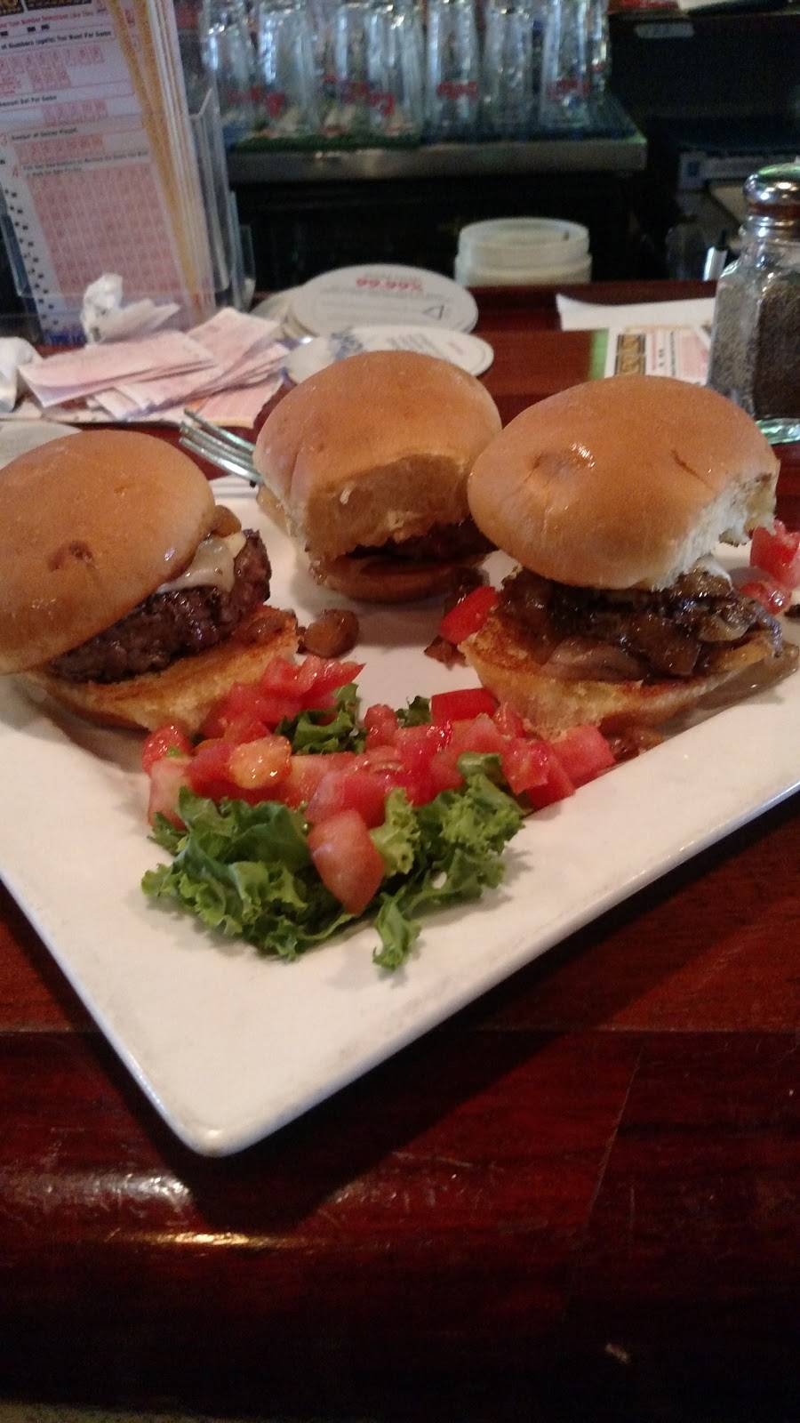 Jake Rooneys | restaurant | 119 Brooks Rd, Harwich Port, MA 02646, USA | 5084301100 OR +1 508-430-1100