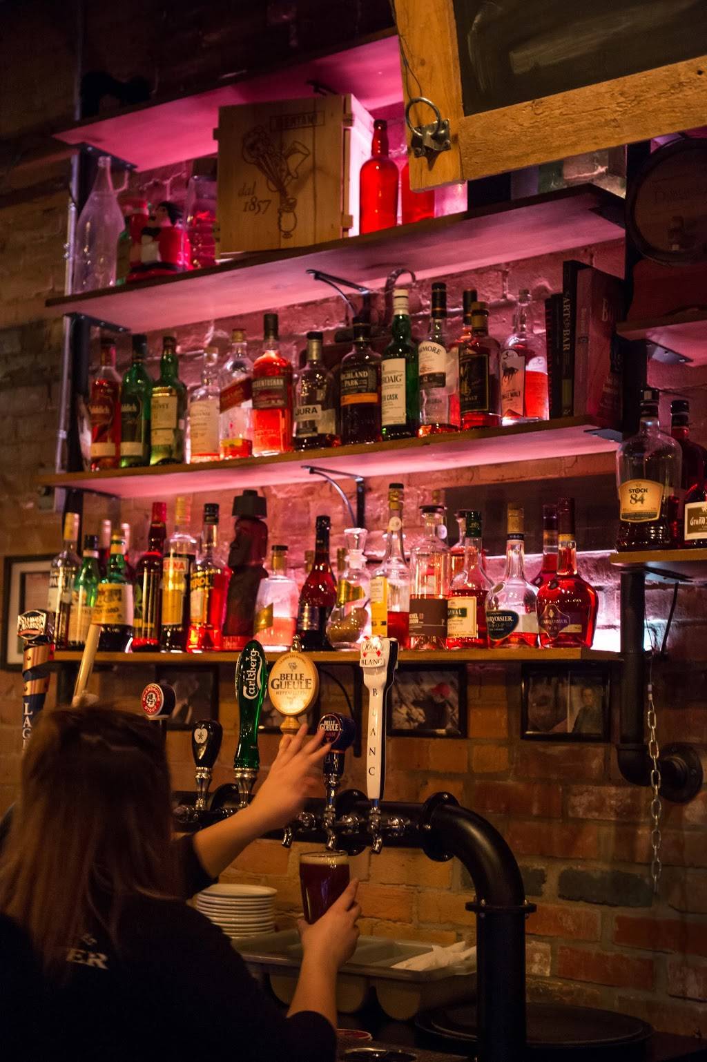 Le Dorchester cuisine & complicites | restaurant | 232 Rue Richelieu, Saint-Jean-sur-Richelieu, QC J3B 6X9, Canada | 4503471589 OR +1 450-347-1589