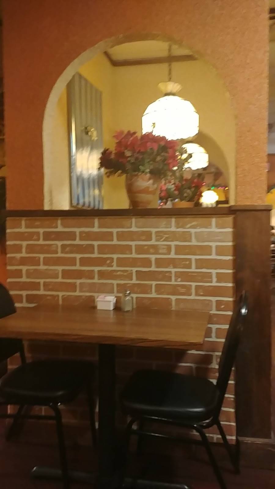 Amigos Mexican Restaurant | restaurant | 22085 West Rd, Woodhaven, MI 48183, USA | 7346767703 OR +1 734-676-7703