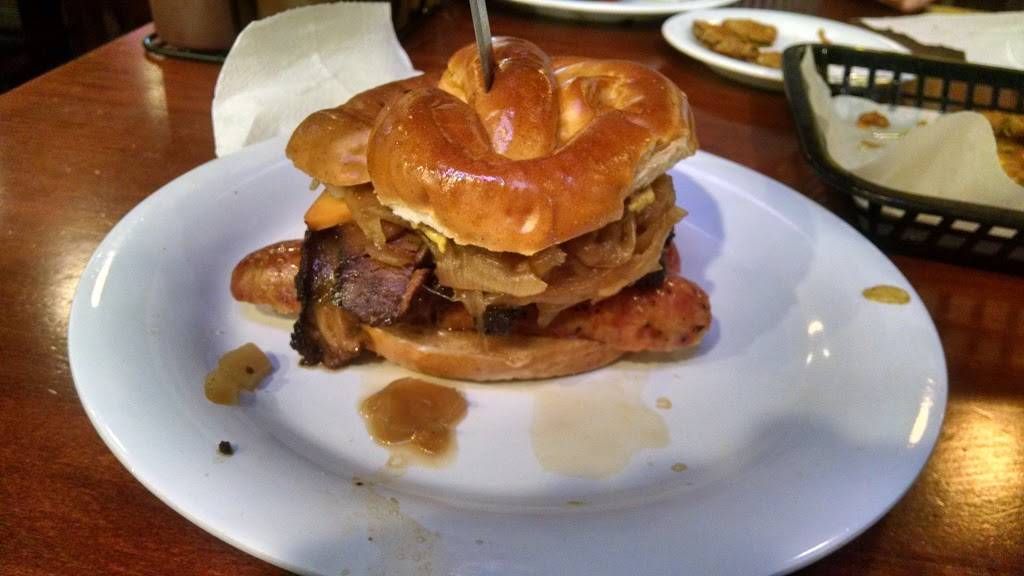 Company 7 BBQ | restaurant | 1001 S Main St, Englewood, OH 45322, USA | 9378362777 OR +1 937-836-2777