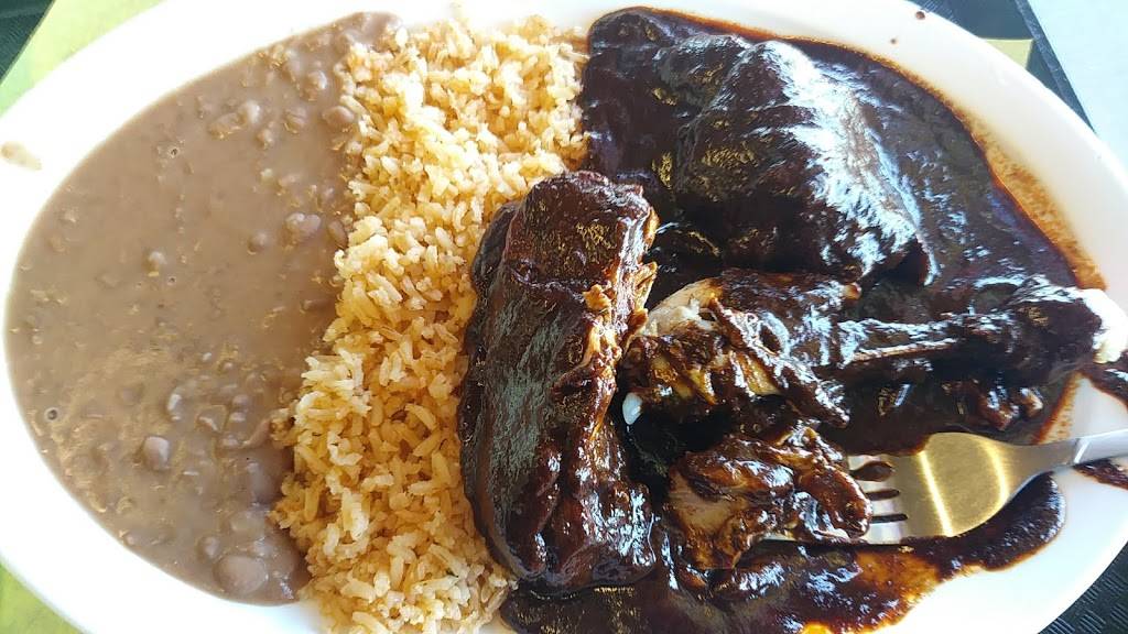 Super Antojitos Mexicanos | restaurant | 7518 Slauson Ave, Commerce, CA 90040, USA | 3237284944 OR +1 323-728-4944