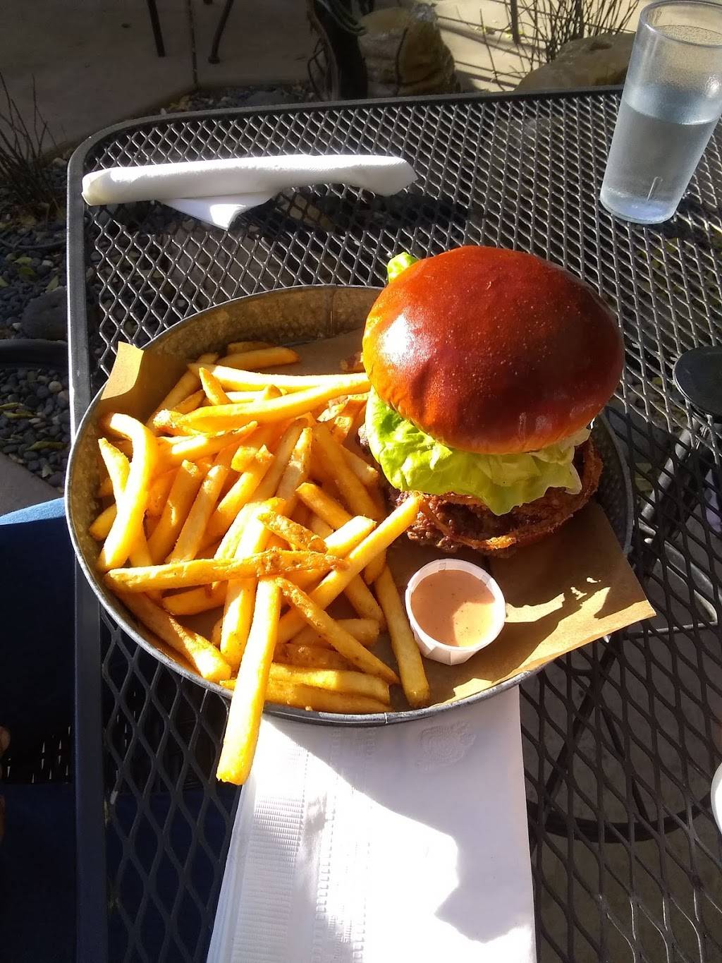 Longbranch Saloon | restaurant | 6258 Webster Rd, Creston, CA 93432, USA | 8057790028 OR +1 805-779-0028