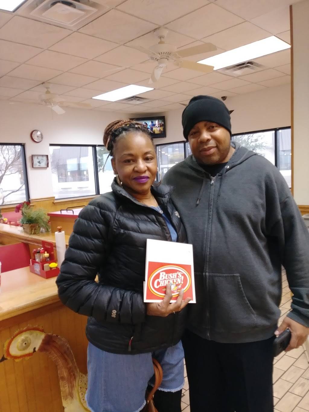Bushs Chicken | restaurant | 2311 Marketplace Dr, Waco, TX 76704, USA | 2546629947 OR +1 254-662-9947