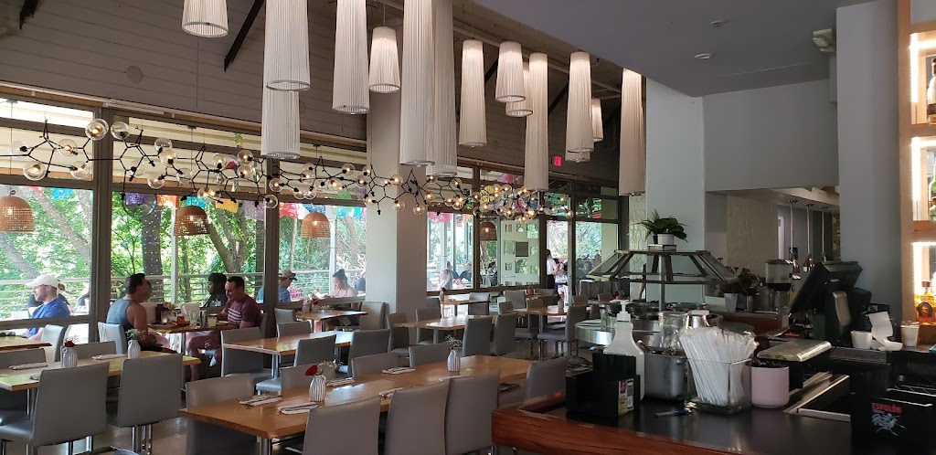 Polvos Downtown Central | restaurant | 360 Nueces St, Austin, TX 78701, USA | 5124508605 OR +1 512-450-8605