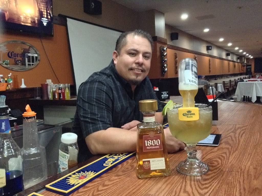 La Palma Mexican Cuisine | restaurant | 126 S Harrison St, Algonquin, IL 60102, USA | 8479603442 OR +1 847-960-3442