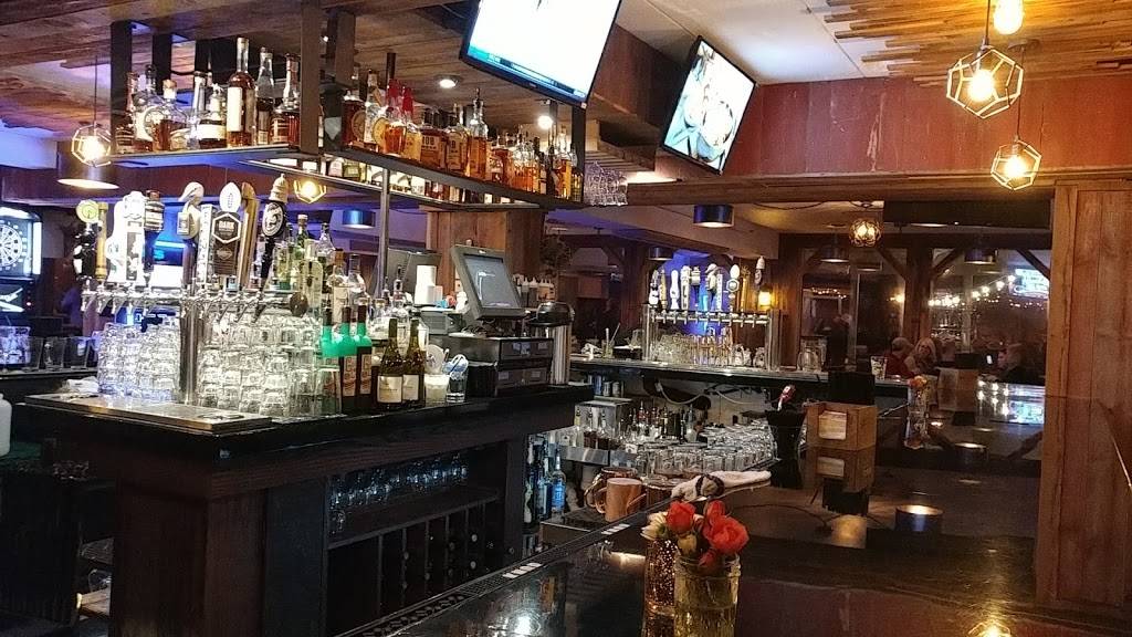 Bass Bay Brewhouse | restaurant | S79W15851 Aud Mar Dr, Muskego, WI 53150, USA | 4143779449 OR +1 414-377-9449